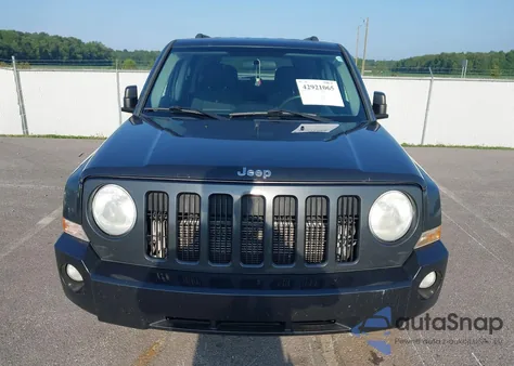 2010 Jeep Patriot Sport из США, поврежденный, VIN 1J4NT1GA0AD647584